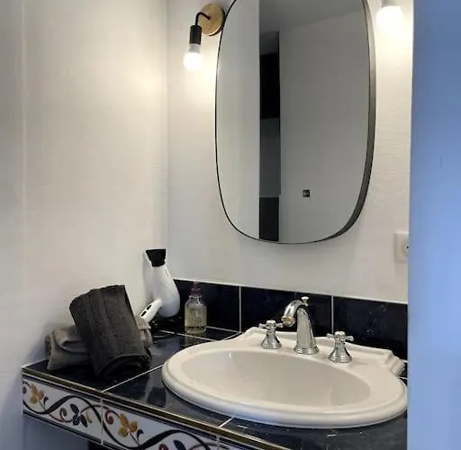 Clim-ascenseur T2 Capitole A 5' Gare A 7' *